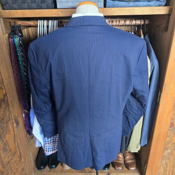 Jos. A. Bank 1905 Tailored Fit Navy Pinstripe Wool Suit Coat 46R - Picture 2 of 15